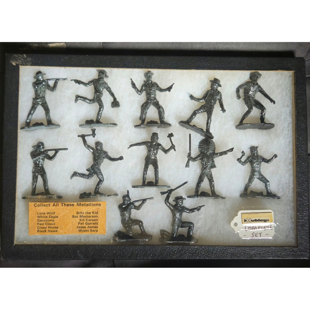 Vintage Hubley Wild West Metal Figures Complete Set 12 Billy the Kid Jesse James